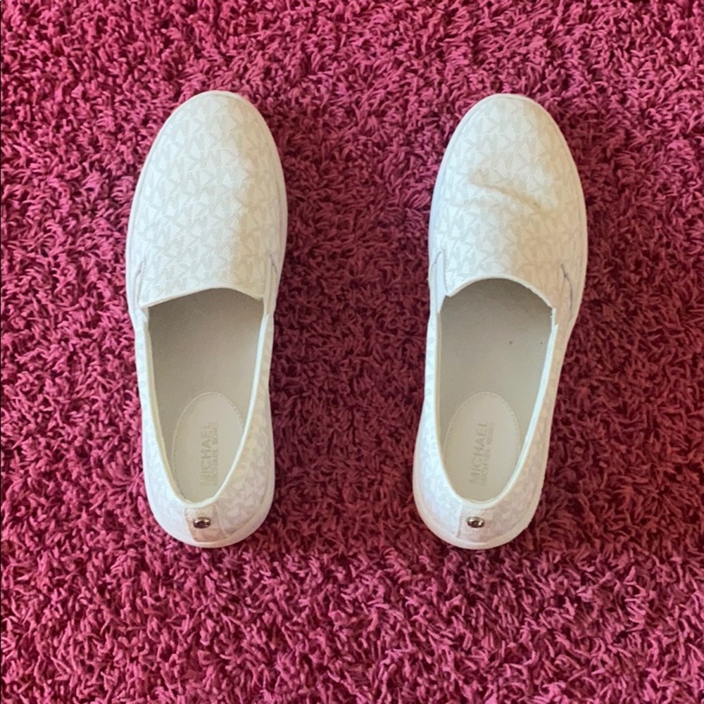 🔆MICHAEL KORS SLIP ONS🔆